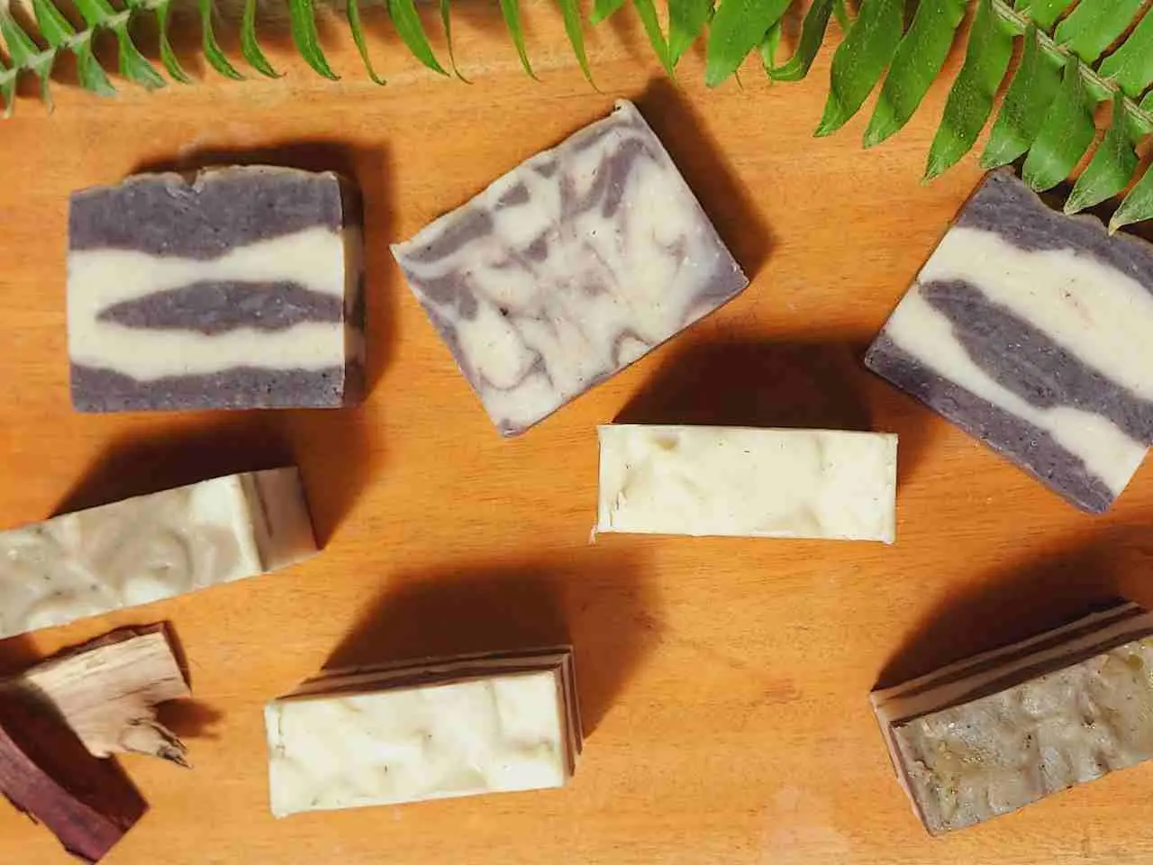 Sandalwood Soap thumbnail 2